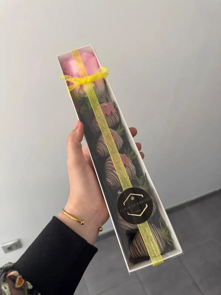 boite fraises enrobés de chocolat